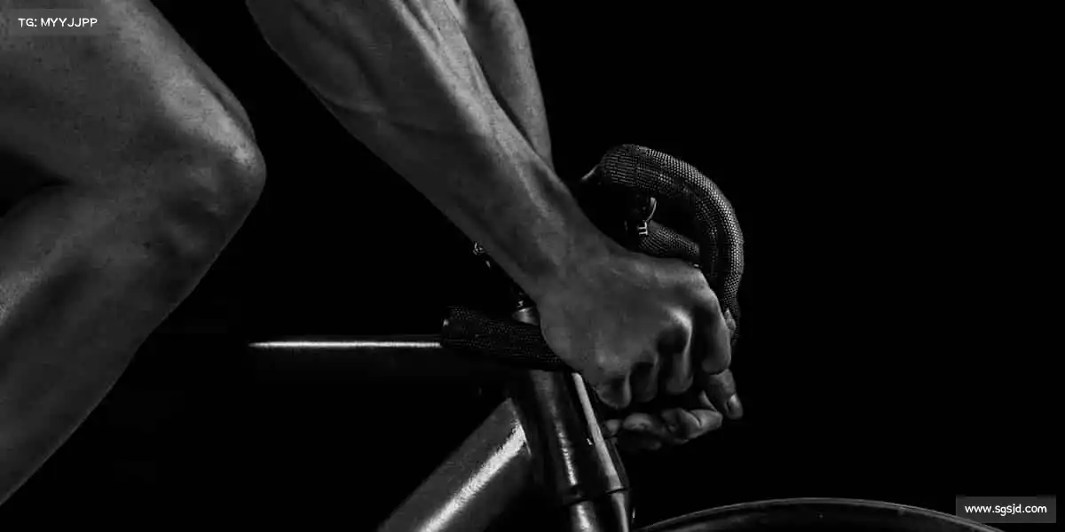 星空官网🧗♂️向上攀登,永不止步 —— 山顶的风景,只属于勇敢的追梦者!